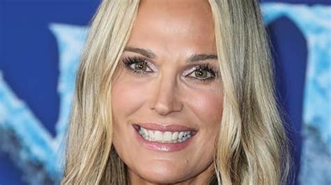 nude photos of molly sims|Molly Sims Nude – Pics and Videos